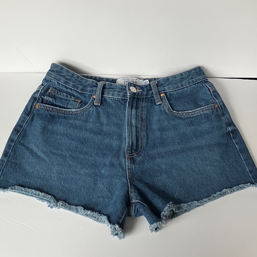 Refuge Denim Chelsea Blue Jeans Shorts Frayed Cut Off Style Size 7